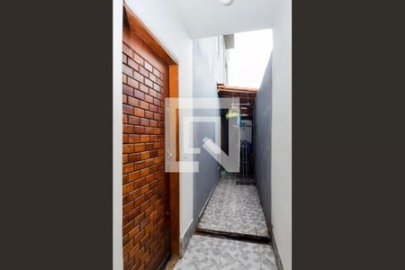 Casa à venda com 300m², 6 quartos e 6 vagas Casa à venda com 300m², 6 quartos e 6 vagasCorredor Externo