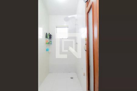 Casa à venda com 300m², 6 quartos e 6 vagas Casa à venda com 300m², 6 quartos e 6 vagasBanheiro 2