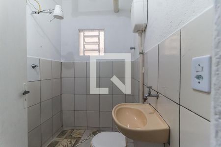 Banheiro de casa para alugar com 1 quarto, 30m² em Mogi Moderno, Mogi das Cruzes