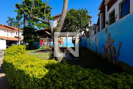 Casa de condomínio para alugar com 208m², 2 quartos e 2 vagasÁrea comum - playground