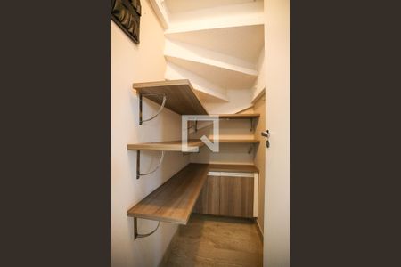 Casa de condomínio para alugar com 208m², 2 quartos e 2 vagasDispensa
