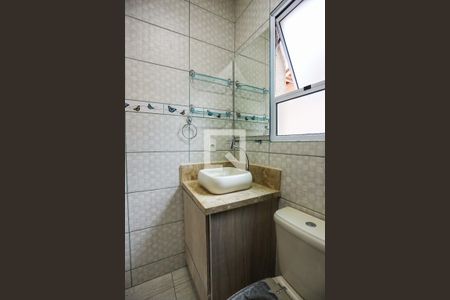 Casa de condomínio para alugar com 208m², 2 quartos e 2 vagasBanheiro - detalhes