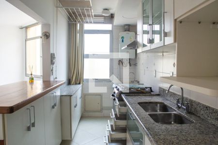 Apartamento à venda com 62m², 2 quartos e 2 vagasCozinha 