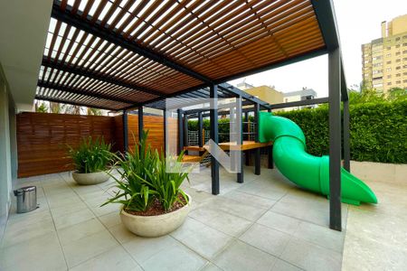 Apartamento à venda com 97m², 2 quartos e 2 vagasÁrea comum - Playground