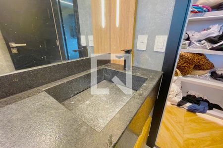 Apartamento à venda com 97m², 2 quartos e 2 vagasBanheiro da Suíte