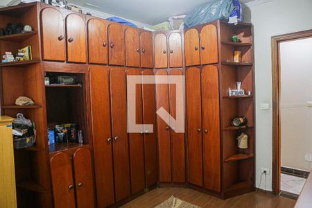 Casa à venda com 247m², 3 quartos e 6 vagas Casa à venda com 247m², 3 quartos e 6 vagasQuarto 1