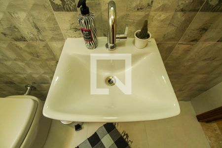 Casa à venda com 410m², 4 quartos e 2 vagasLavabo