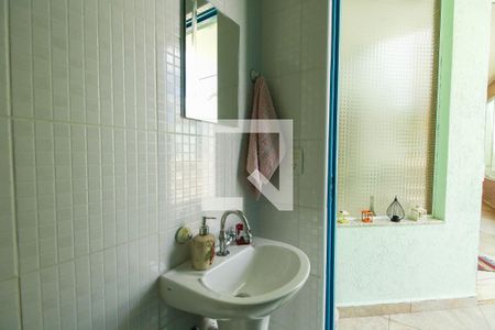 Casa à venda com 410m², 4 quartos e 2 vagasBanheiro 3