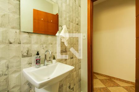 Casa à venda com 410m², 4 quartos e 2 vagasLavabo