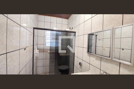 Casa para alugar com 120m², 3 quartos e 4 vagas Casa para alugar com 120m², 3 quartos e 4 vagasBanheiro 2