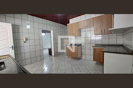 Casa para alugar com 120m², 3 quartos e 4 vagas Casa para alugar com 120m², 3 quartos e 4 vagasCozinha
