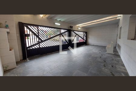 Casa para alugar com 120m², 3 quartos e 4 vagas Casa para alugar com 120m², 3 quartos e 4 vagasGaragem