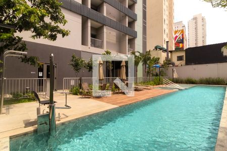 Apartamento para alugar com 27m², 1 quarto e sem vaga Apartamento para alugar com 27m², 1 quarto e sem vagaÁrea comum - Piscina