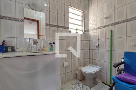 Casa à venda com 193m², 3 quartos e 4 vagasBanheiro Social