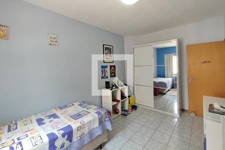 Casa à venda com 193m², 3 quartos e 4 vagasQuarto 2