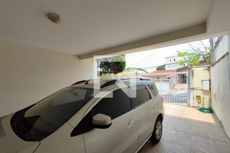 Casa à venda com 193m², 3 quartos e 4 vagasGaragem - Quintal