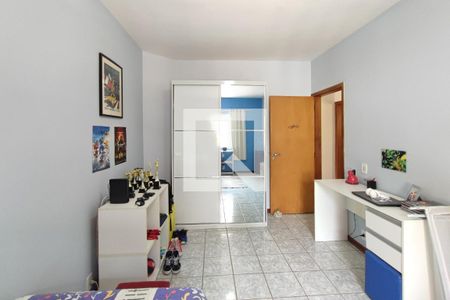 Casa à venda com 193m², 3 quartos e 4 vagasQuarto 2
