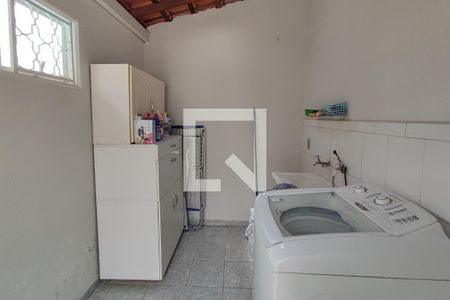 Casa à venda com 193m², 3 quartos e 4 vagasÁrea de Serviço