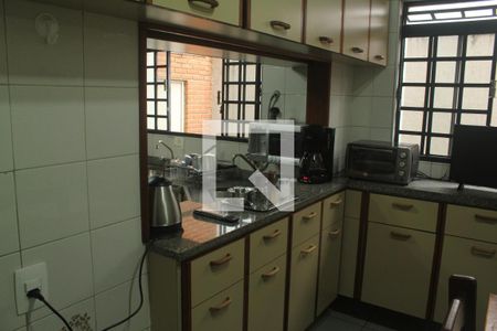 Casa à venda com 500m², 4 quartos e 6 vagasCozinha