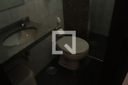 Casa à venda com 500m², 4 quartos e 6 vagasBanheiro da Suíte 4