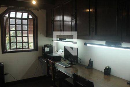 Casa à venda com 500m², 4 quartos e 6 vagasSala de Estudos