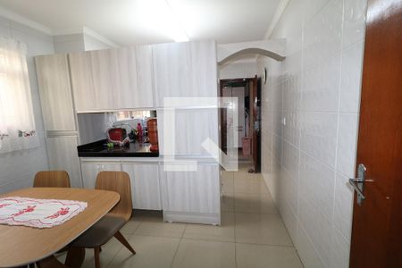 Casa à venda com 116m², 3 quartos e 2 vagasCozinha