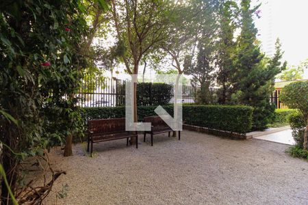 Apartamento à venda com 178m², 3 quartos e 3 vagas Apartamento à venda com 178m², 3 quartos e 3 vagasÁrea comum - Playground