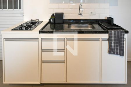Sala/Cozinha de kitnet/studio para alugar com 1 quarto, 40m² em Aclimação, São Paulo