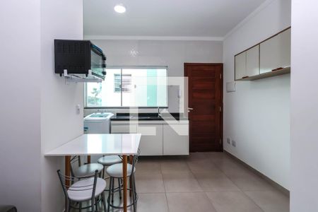 Sala e Cozinha de apartamento para alugar com 1 quarto, 34m² em Vila São José, São Paulo