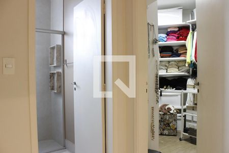 Apartamento à venda com 202m², 3 quartos e 2 vagasQuarto 2-Closet