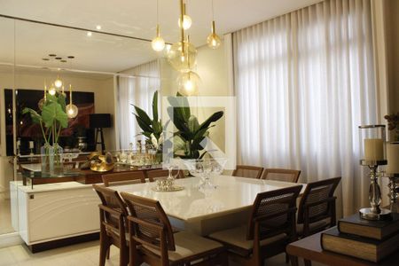 Apartamento à venda com 202m², 3 quartos e 2 vagasSala de Jantar