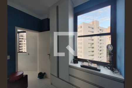 Apartamento à venda com 202m², 3 quartos e 2 vagasQuarto de Serviço