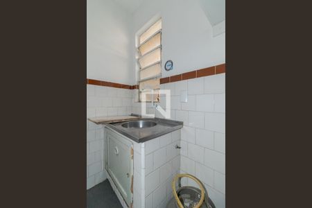 Cozinha de kitnet/studio para alugar com 1 quarto, 39m² em Floresta, Porto Alegre