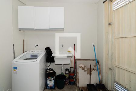 Casa à venda com 111m², 2 quartos e 1 vagaÁrea de Serviço