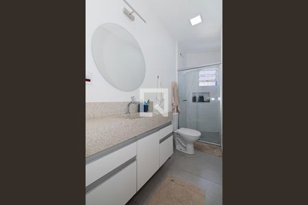 Casa à venda com 111m², 2 quartos e 1 vagaBanheiro