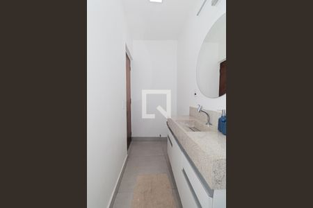 Casa à venda com 111m², 2 quartos e 1 vagaBanheiro