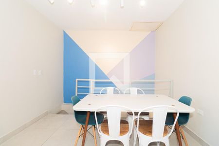 Sala/Cozinha de casa à venda com 2 quartos, 111m² em Vila Carolina, São Paulo