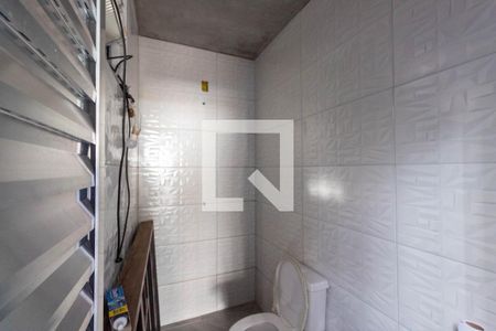Casa à venda com 100m², 4 quartos e 2 vagasBanheiro 1