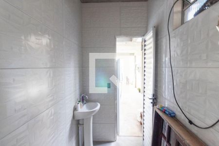 Casa à venda com 100m², 4 quartos e 2 vagasBanheiro 1