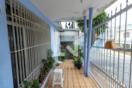 Casa à venda com 100m², 4 quartos e 2 vagasQuintal