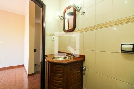 Casa para alugar com 206m², 4 quartos e 5 vagas Casa para alugar com 206m², 4 quartos e 5 vagasBanheiro