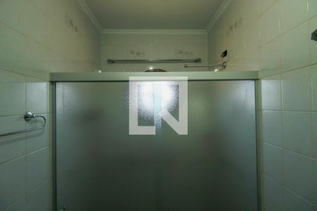 Banheiro de casa para alugar com 4 quartos, 206m² em Penha de França, São Paulo