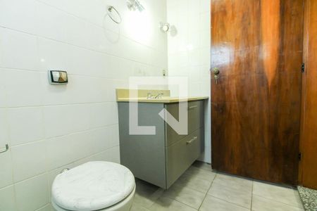 Casa para alugar com 206m², 4 quartos e 5 vagas Casa para alugar com 206m², 4 quartos e 5 vagasBanheiro