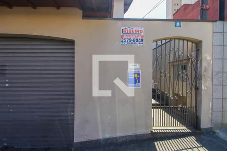 Casa para alugar com 206m², 4 quartos e 5 vagas Casa para alugar com 206m², 4 quartos e 5 vagasFachada