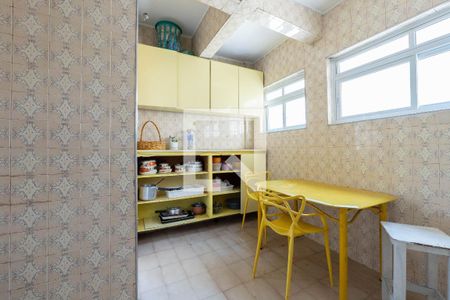 Apartamento para alugar com 100m², 2 quartos e sem vagaCozinha