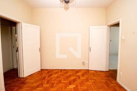 Apartamento à venda com 143m², 3 quartos e 1 vagaQuarto 2