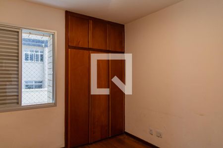 Quarto de apartamento à venda com 3 quartos, 120m² em Funcionários, Belo Horizonte