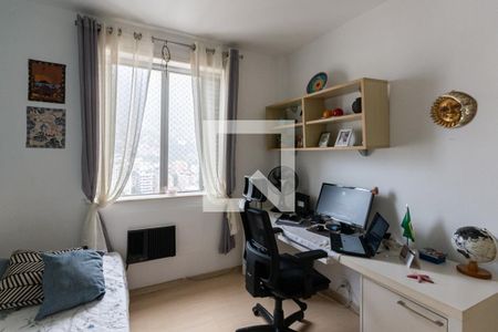 Apartamento à venda com 78m², 2 quartos e 1 vagaQuarto 2