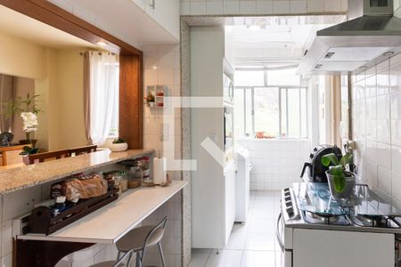 Apartamento à venda com 78m², 2 quartos e 1 vagaCozinha