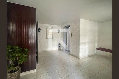 Apartamento à venda com 78m², 2 quartos e 1 vagaPortaria